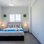 Diamond's 2-bedroom In Lárnaca