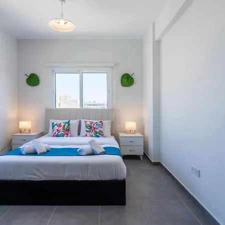 Diamond's 2-bedroom In Apartment