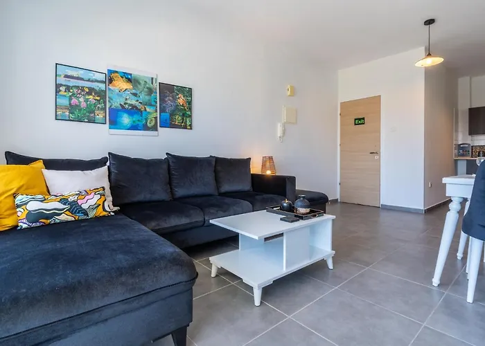 Апартаменты Diamond's 2-bedroom In *